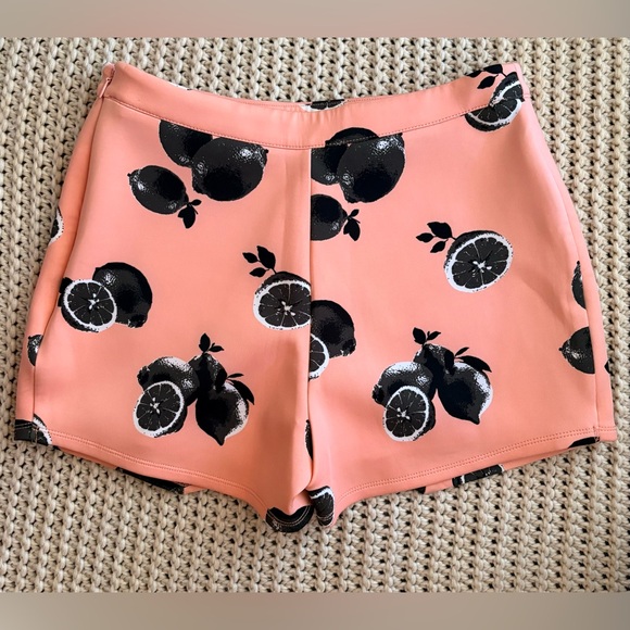 ❣️$7 Deal❣️Abercrombie and Fitch Scuba Skort - Picture 2 of 12